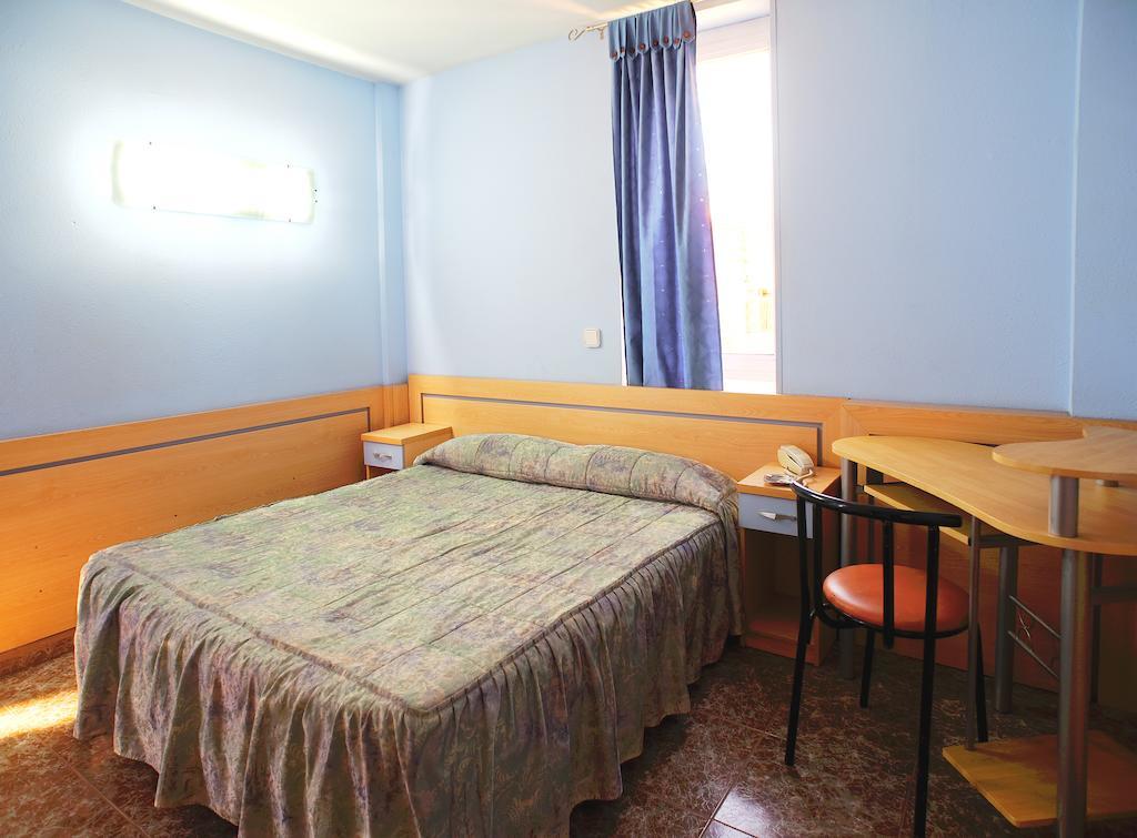 Hostal Xarau Серданьола дел Валес Стая снимка